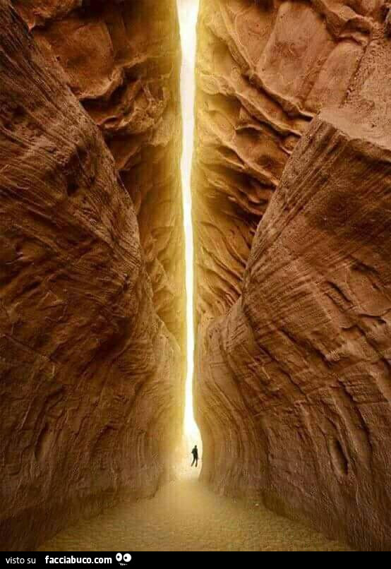 Tunnel di luce, Petra, Giordania