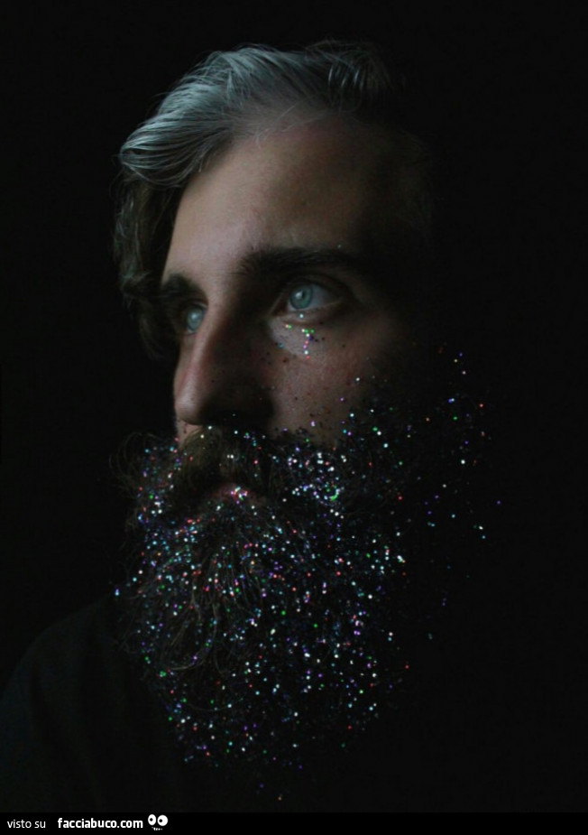 Palline colorate sulla barba