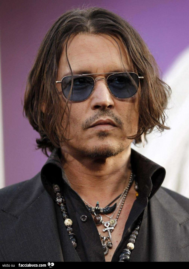 Johnny Depp con occhiali da sole