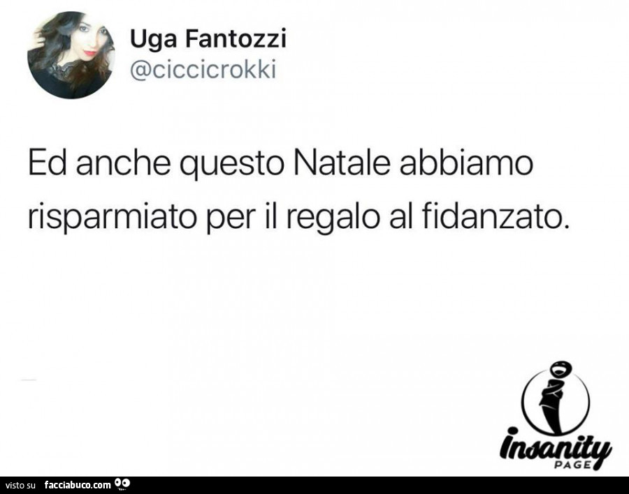 Consegno i regali di Natale (STUPIDI) al mio fidanzato! 😂 