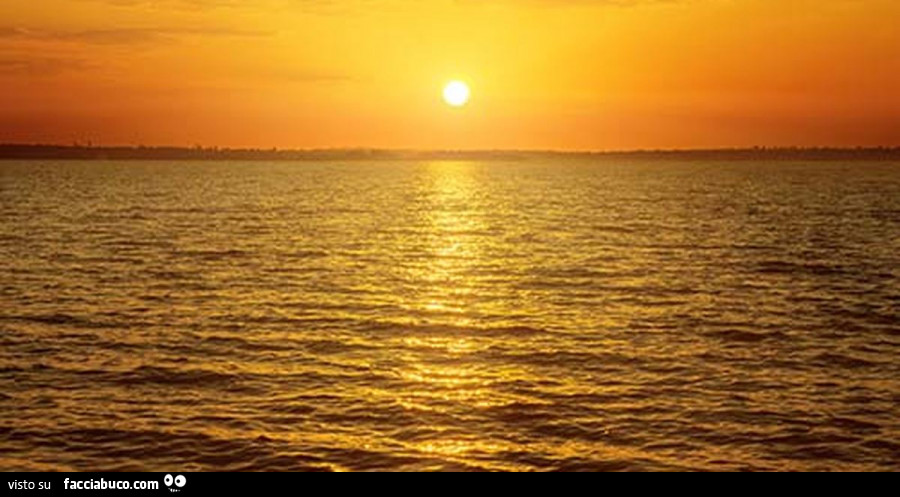 Mare al tramonto