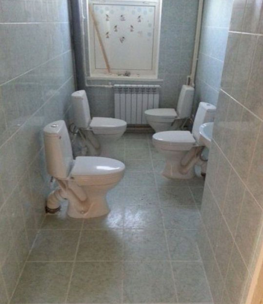 4 wc in bagno