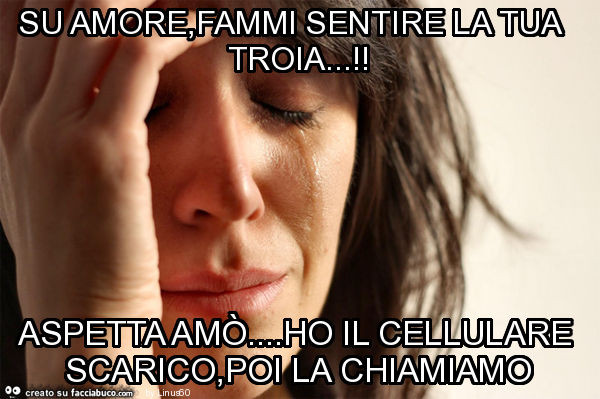 Su amore, fammi sentire la tua troia… ! Aspetta amò… ho il cellulare scarico, poi la chiamiamo
