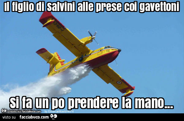 Meme figlio salvini Canadair