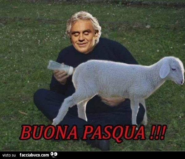 Bocelli con l'agnello. Buona Pasqua