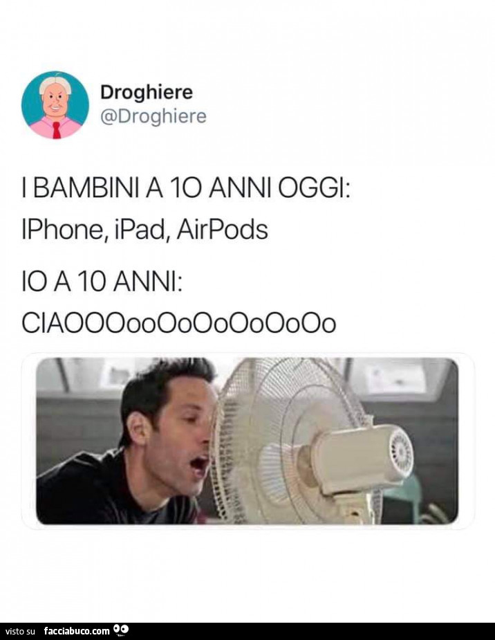 I bambini a 10 anni oggi: iphone, ipad, airpods io a 10 anni: ciao